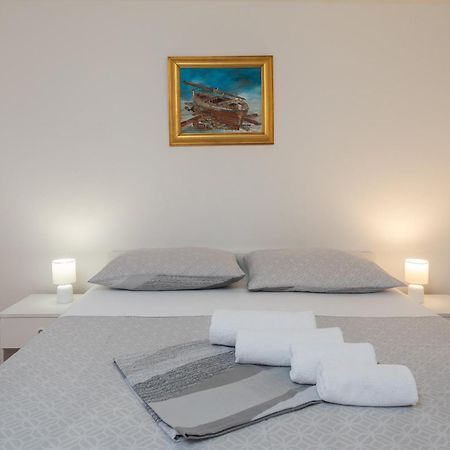 Adriatic Blue Apartments Lokva Rogoznica Esterno foto