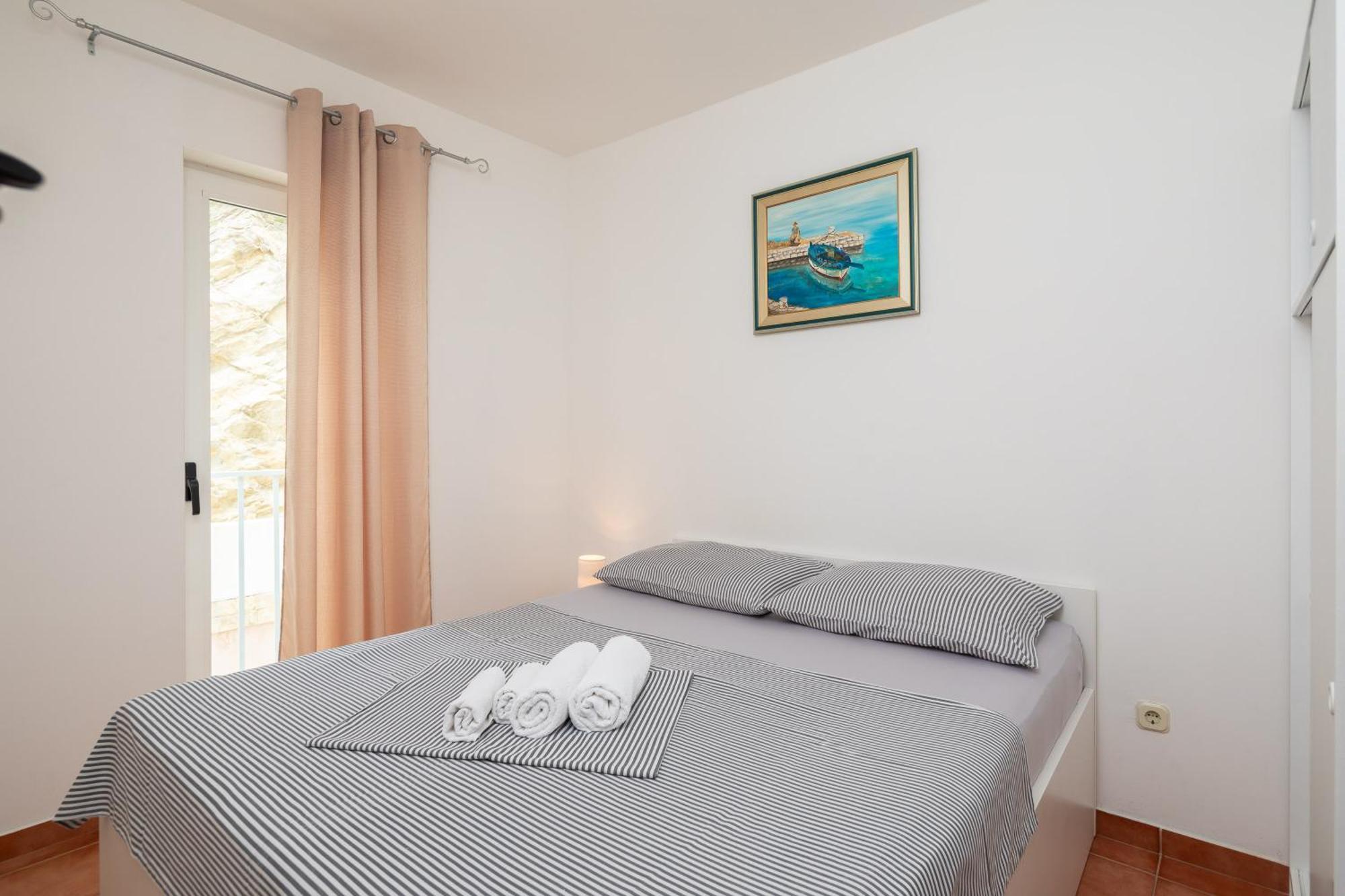 Adriatic Blue Apartments Lokva Rogoznica Esterno foto