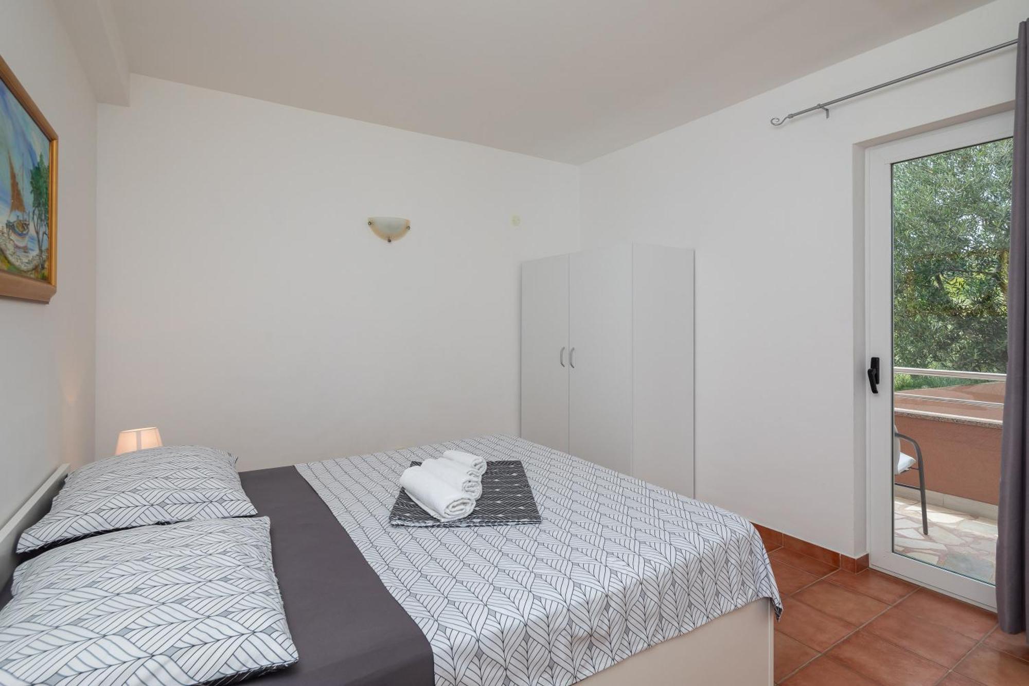 Adriatic Blue Apartments Lokva Rogoznica Esterno foto